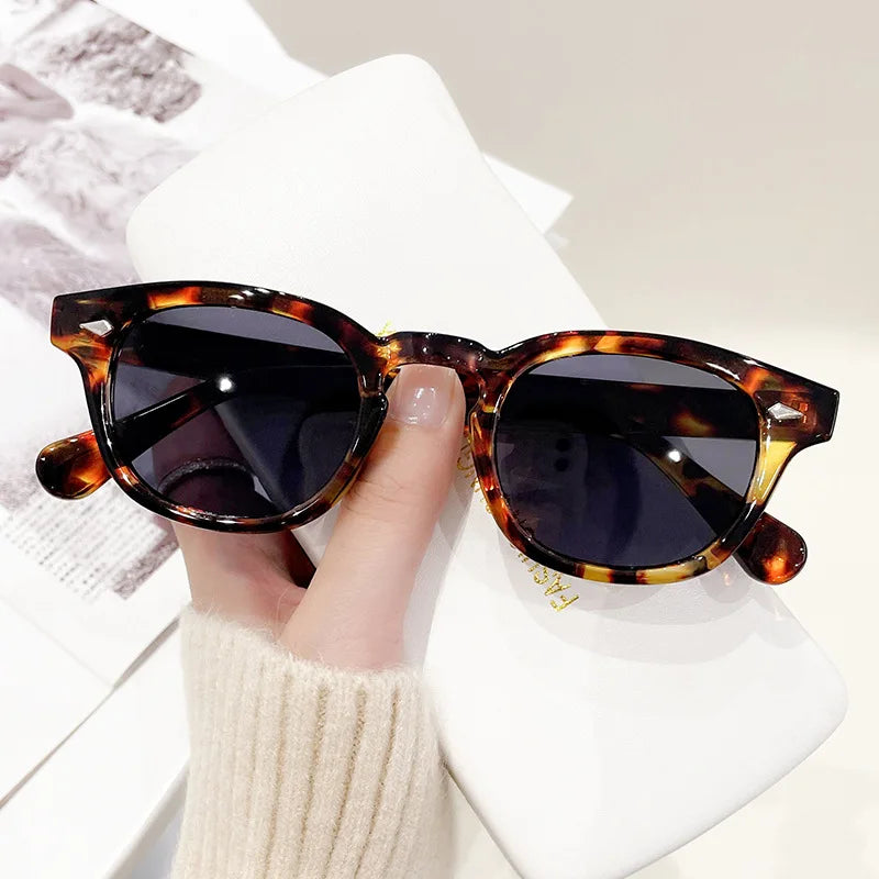 Valance | Retro Shell Sunglasses